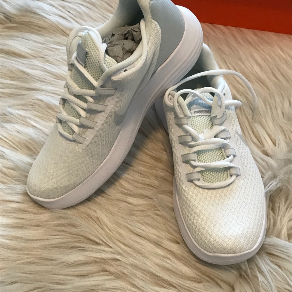 SOLD❤️❗️Lunarconverger Nike Sneakers - Picture 4 of 7